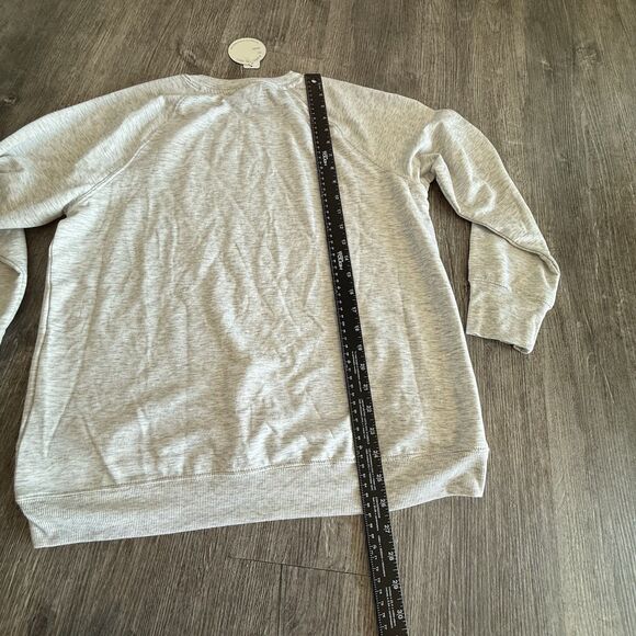 Workshop Gray Sweatshirt Santa Sequin Hat Holiday Christmas gift NWT Large - Picture 3 of 6